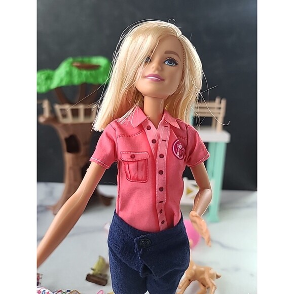 Barbie Veterinarian Lot USED, READ DESCRIPTION - Picture 8 of 10